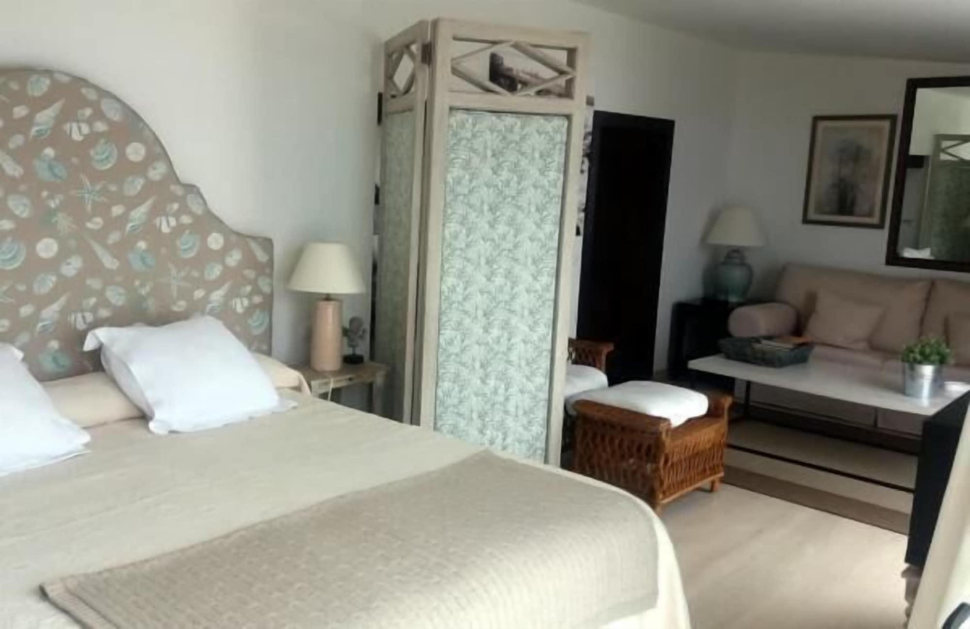 Hotel Isla Baja