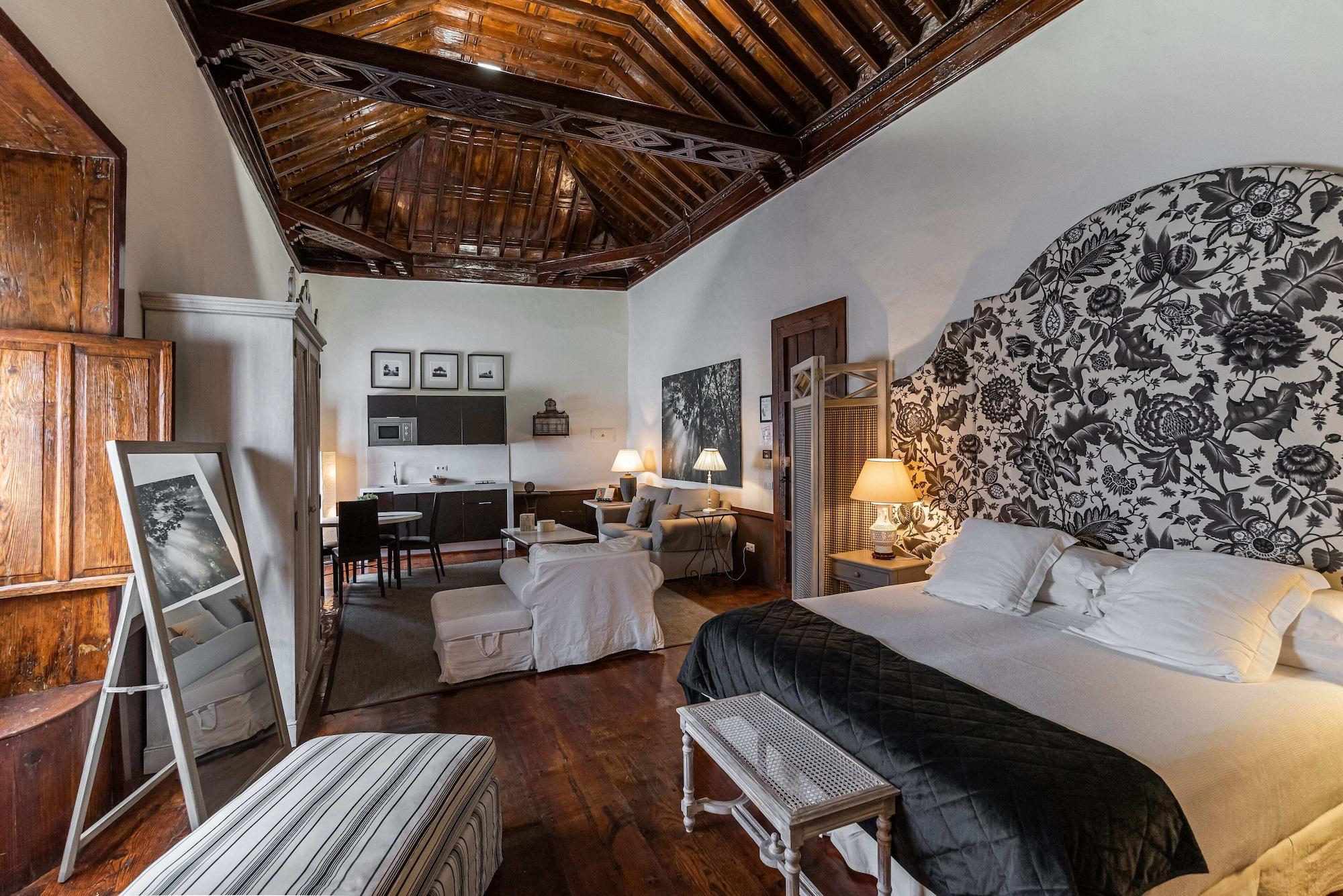 Isla Baja Hotel