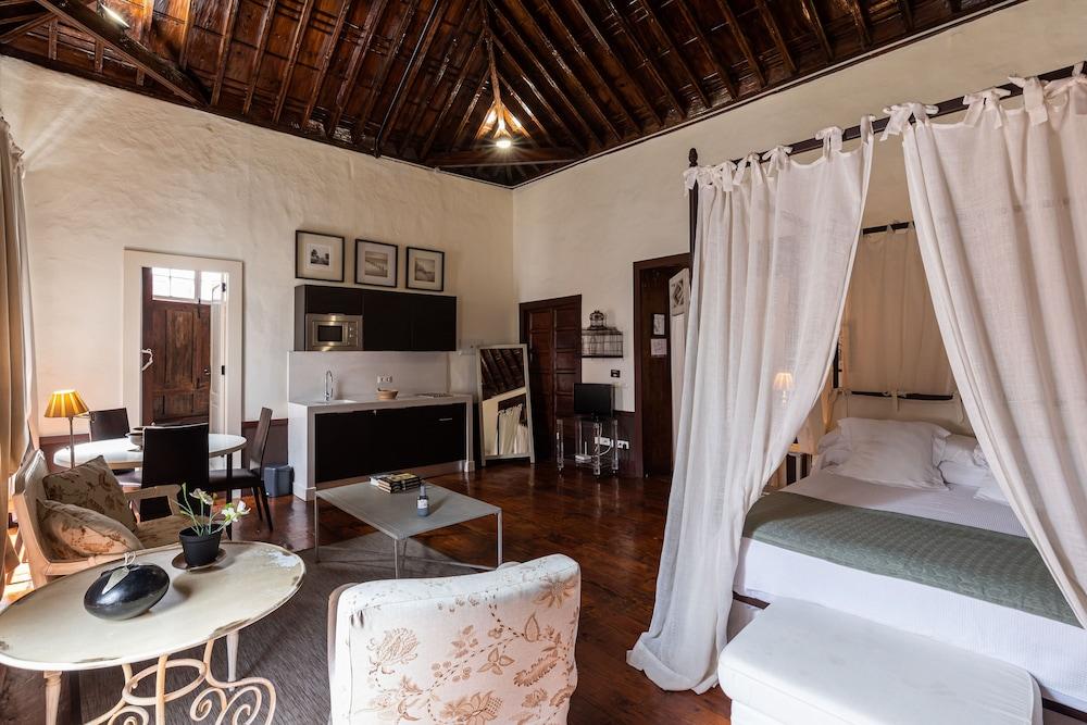 Isla Baja Hotel 4*